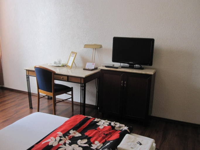 Bedroom 4, Hotel-12-Apostel, Pforzheim