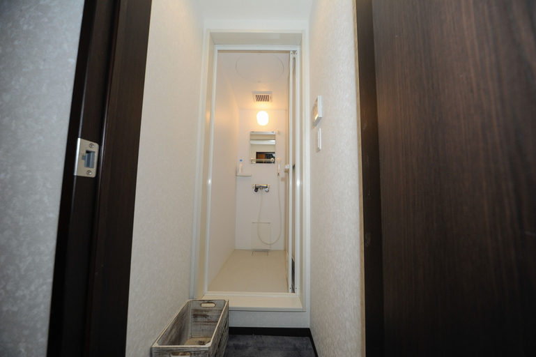 Others 4, Hostel Hideaway, Arakawa