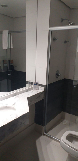 Bathroom 4, Class Hotel Varginha, Varginha