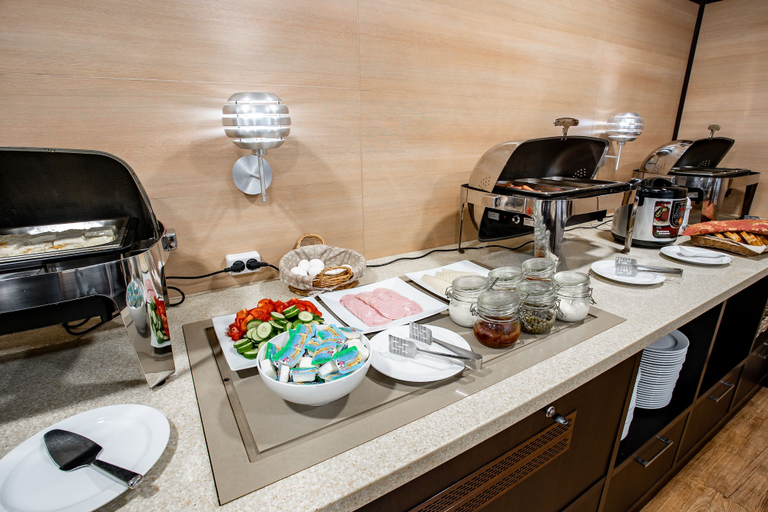 Food & Drinks 5, Resident, Novosibirskiy rayon