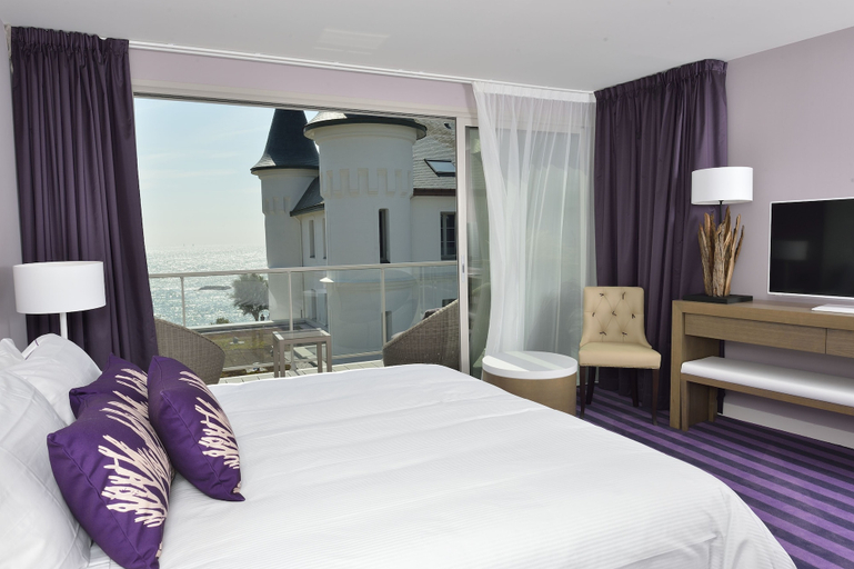 Bedroom 3, Relais Thalasso Château des Tourelles, Loire-Atlantique