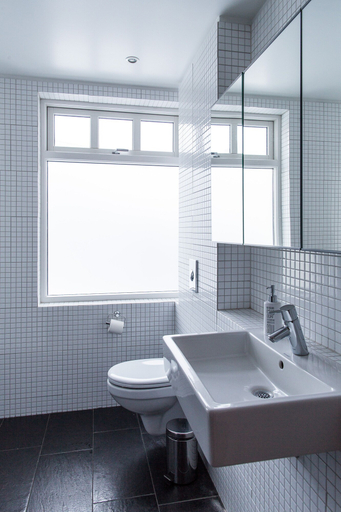 Bathroom 4, Acco Luxury Apartments, Akureyri