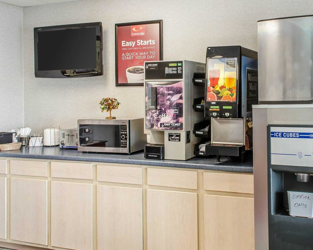 Food & Drinks 5, Econo Lodge Frackville, Schuylkill