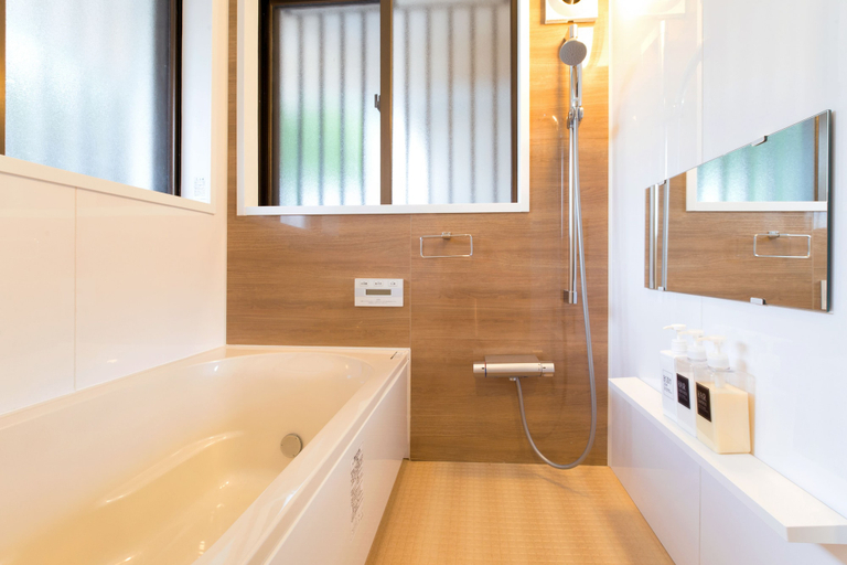 Bathroom, Sun Kabira no Yado, Ishigaki