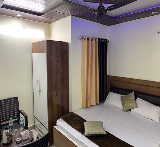 Bedroom 3, The Tapovan Residency, Dehradun