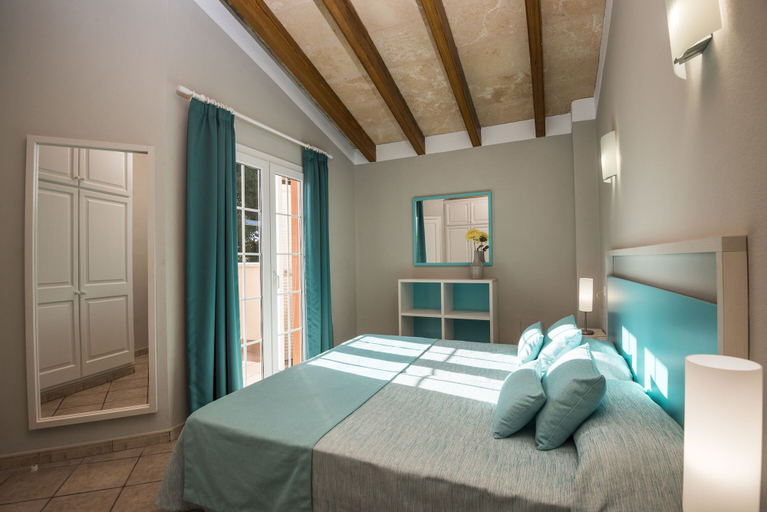 Bedroom 2, Villas Maribel Menorca, Baleares