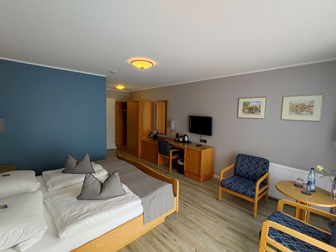 Bedroom 3, Hotel Zum Märchenwald, Emsland