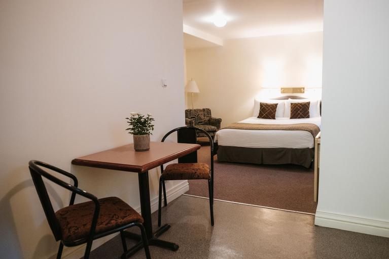 Bedroom 3, Airport Hotel Mara, Riga