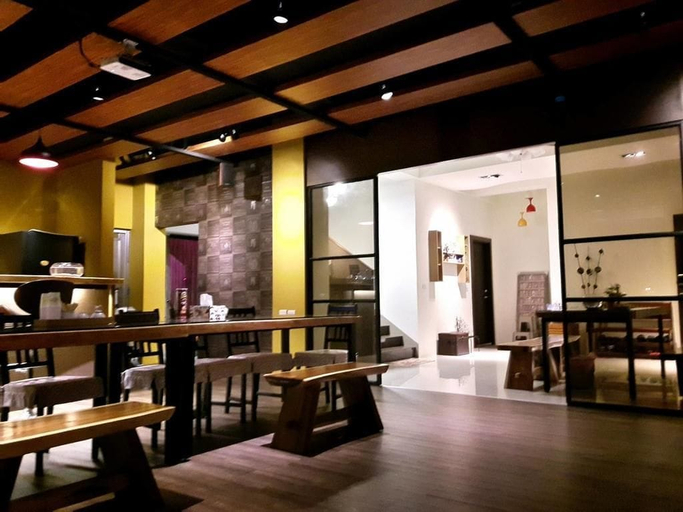 Food & Drinks 4, Happiness 210, Yilan