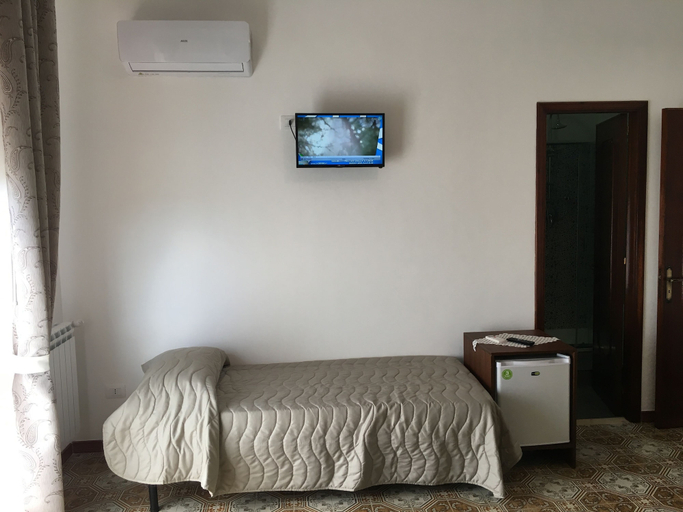 Bedroom 3, Al Chiaro di Luna, Messina