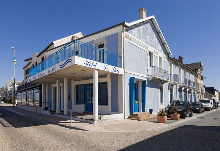 Exterior & Views 2, Hotel Les Flots - Chatelaillon Plage, Charente-Maritime