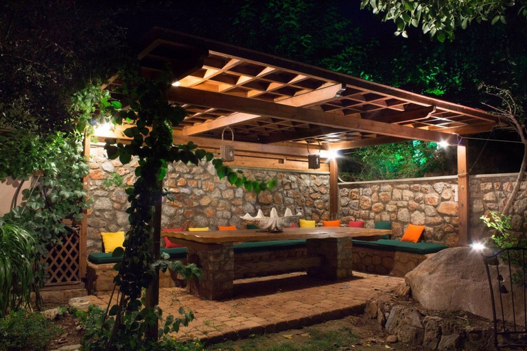 Food & Drinks 4, Sapphire Mansion, Central Greece