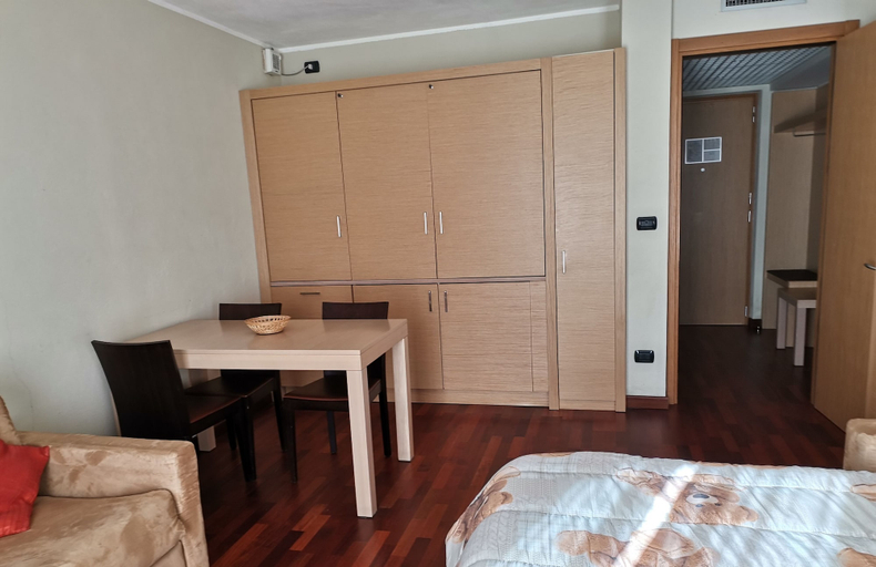 Bedroom 2, Residence Cianfuran, Torino