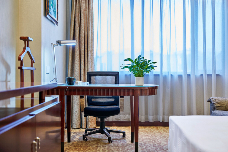 Bedroom 3, Grand Regency Hotel, Qingdao