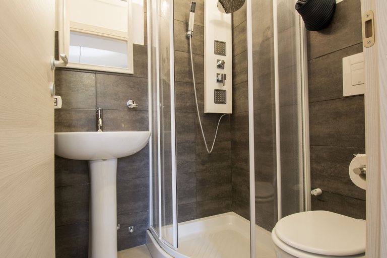 Bathroom 4, Piccolo Hotel Boutique, Rome