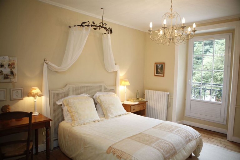 Bedroom 4, Le Manoir Du Poul Coeur de Bretagne B&B, Côtes-d'Armor