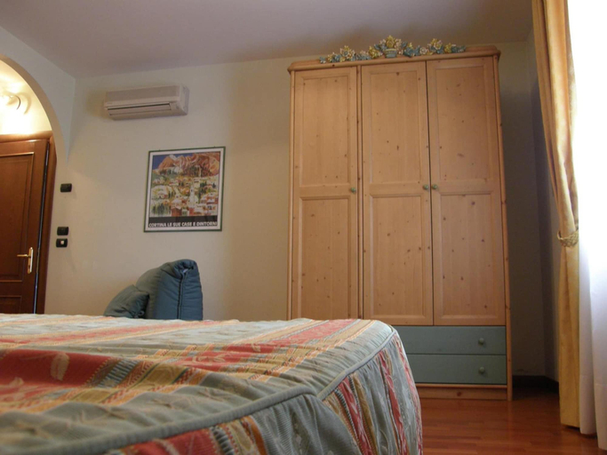Bedroom 3, Residence Meublè Cortina, Treviso