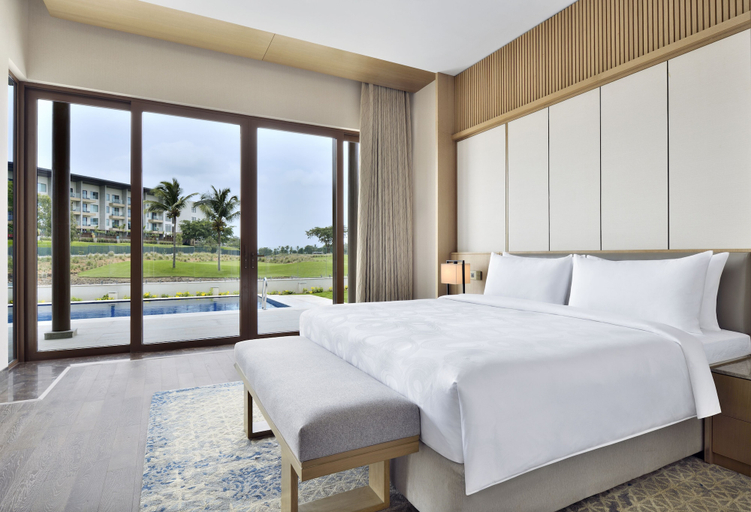 Bedroom 3, JW Marriott Bengaluru Prestige Golfshire Resort & Spa, Bangalore Rural