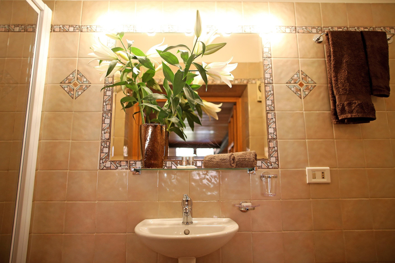 Bathroom 2, Home2Rome - Trastevere Galletti, Roma