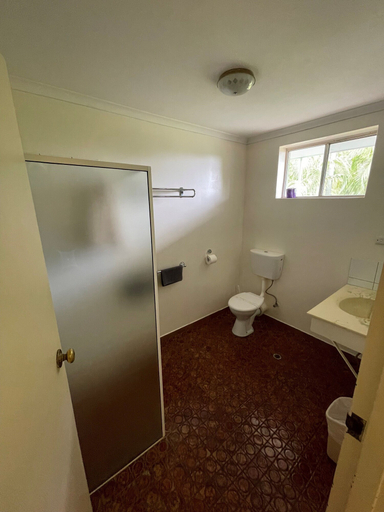 Bathroom 4, Pine Tree Motel, Katherine