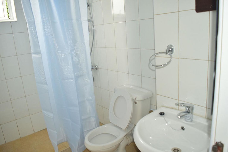 Bathroom 3, Latitude 1 Serviced Suites, Kampala