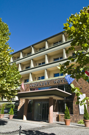 Exterior & Views 2, Mamaison Hotel Andrassy Budapest, Budapesti