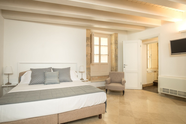 Bedroom 2, Palazzo Alfeo, Syracuse
