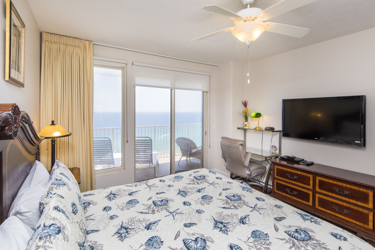 Bedroom 2, Treasure Island 1502, Bay