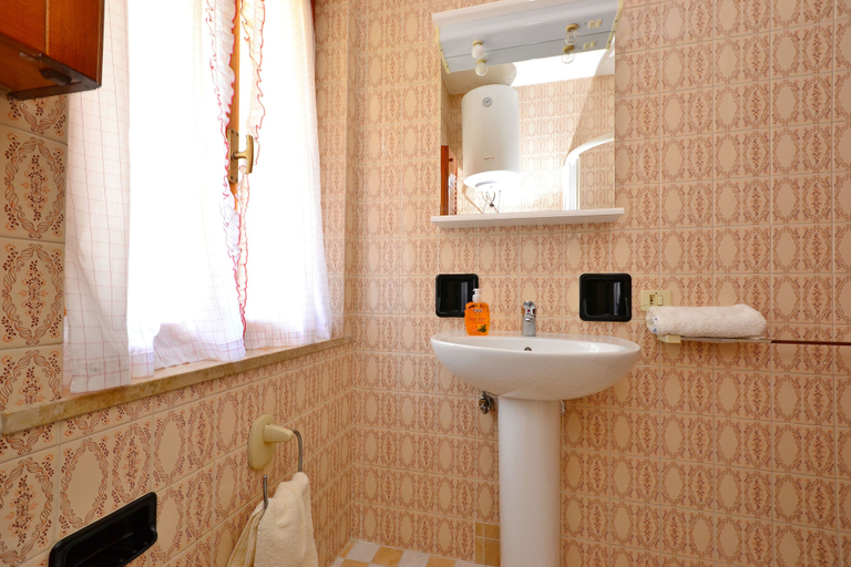 Bathroom 3, Villa Giardino, Udine