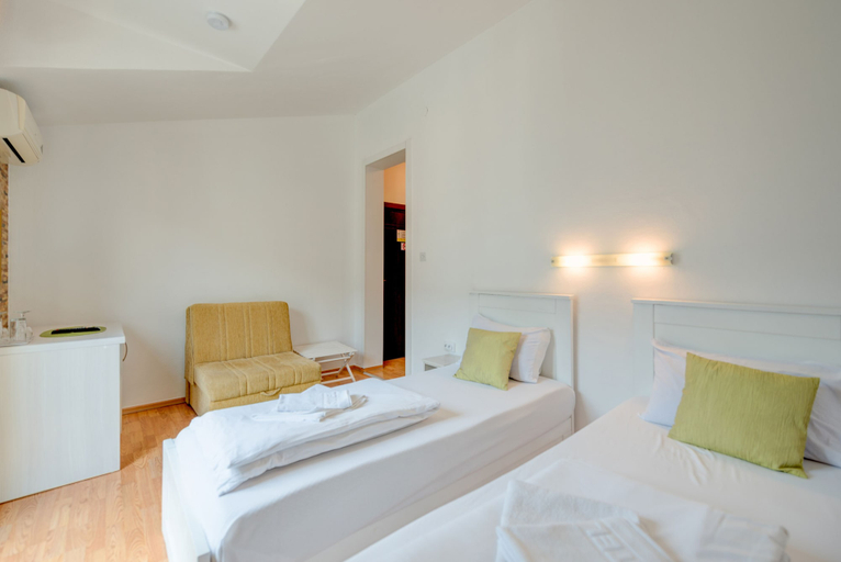 Bedroom 3, Hotel Galia
