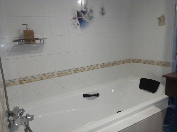 Bathroom 4, Seaview Sriracha Hotel, Si Racha