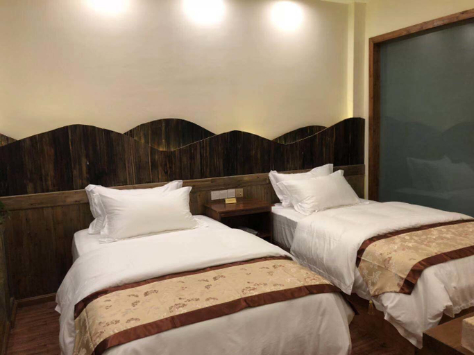 Bedroom 2, Xuanyuan Inn, Dêqên Tibetan