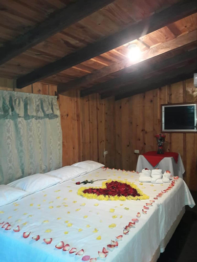 Bedroom 3, Hotel Gil Town, Poptún