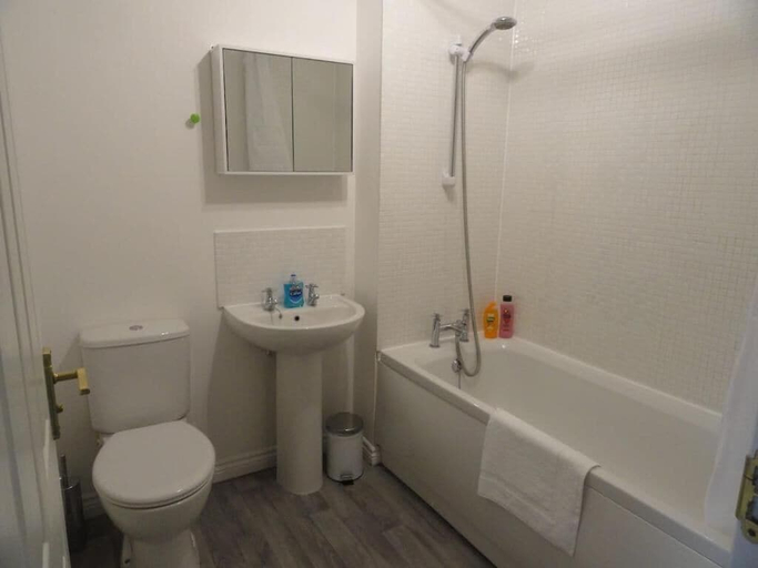 Bathroom 4, Perry House, North Somerset