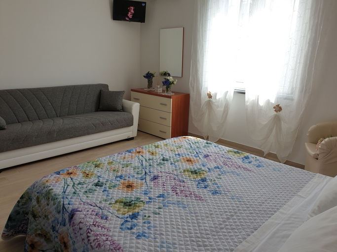 Bedroom 4, Villa Rosa, Napoli