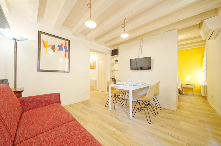Others 3, DolceVita Apartments N. 443, Venezia