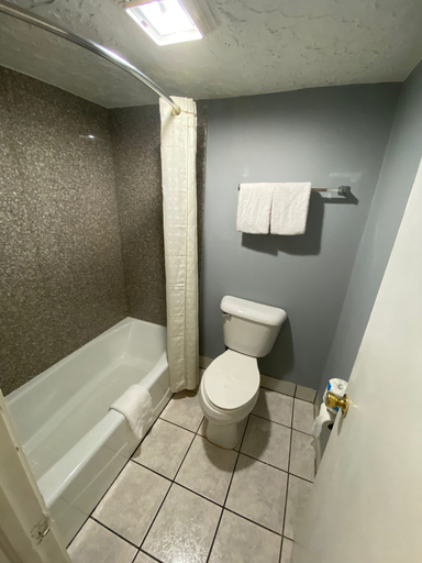 Bathroom 3, Executive Inn, Oklahoma