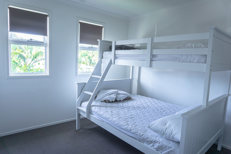 Bedroom 3, Nobby Beach Holiday Village, Gold Coast
