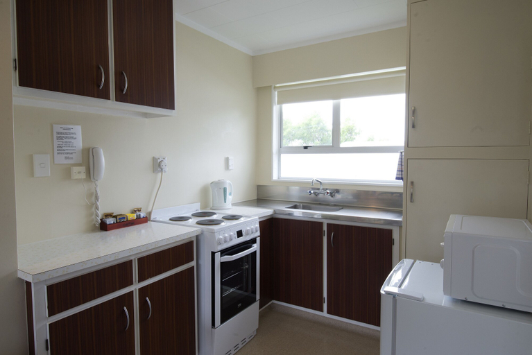 Others 4, Kapiti Gateway Motel, Kapiti Coast