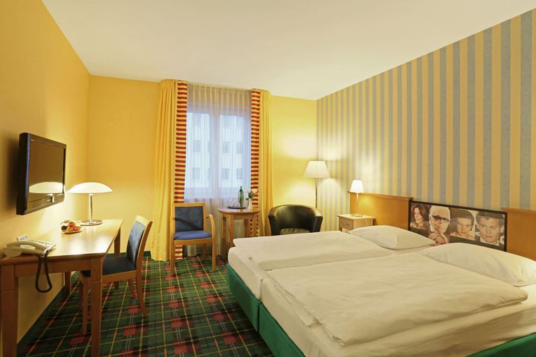 Bedroom 3, Grünau Hotel, Berlin