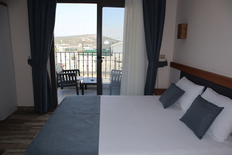 Bedroom 2, AURORA SIĞACIK HOTEL, Seferihisar
