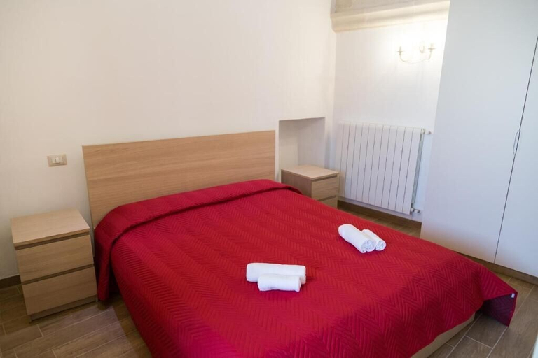 Bedroom 3, Vico Marina, Taranto