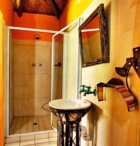 Bathroom, Jump Street Chalets, Ngamiland East