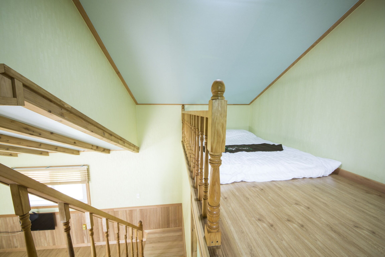 Bedroom 2, Nature and Healing, Hoengseong