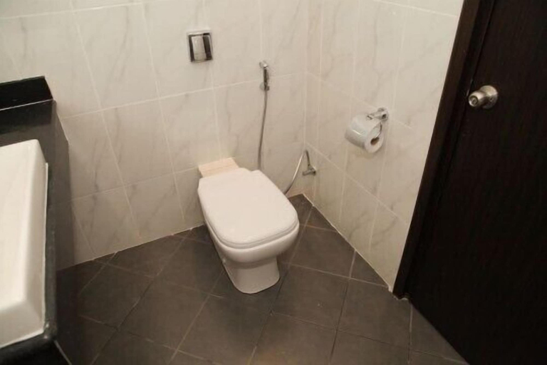 Bathroom 5, Cloud Hotel & Suites, Westlands