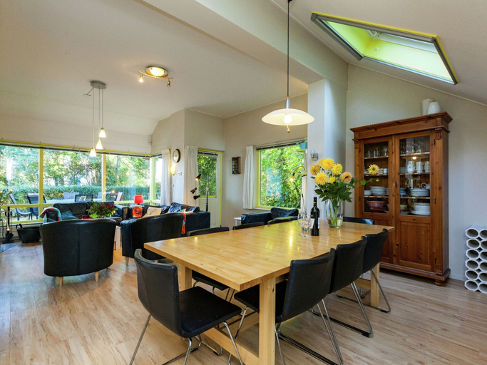 Food & Drinks, Holiday Home in Dishoek near Beach & Dunes, Veere