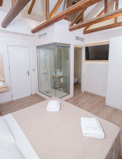 Bedroom 4, Panellinion Luxury Rooms, Peloponnese