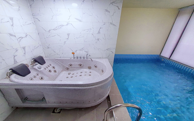 Bathroom 3, Nature and Healing, Hoengseong