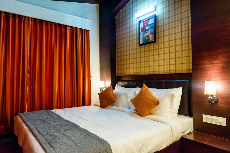 Bedroom 3, Konark Grand Hotel, Mirzapur