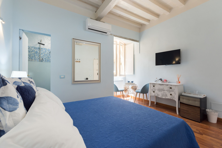 Bedroom 3, Central View Suite, Florence